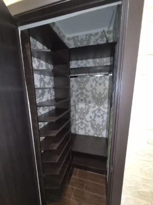 Продажа трехкомнатной квартиры. Улица Соборности 74. Парк Ю