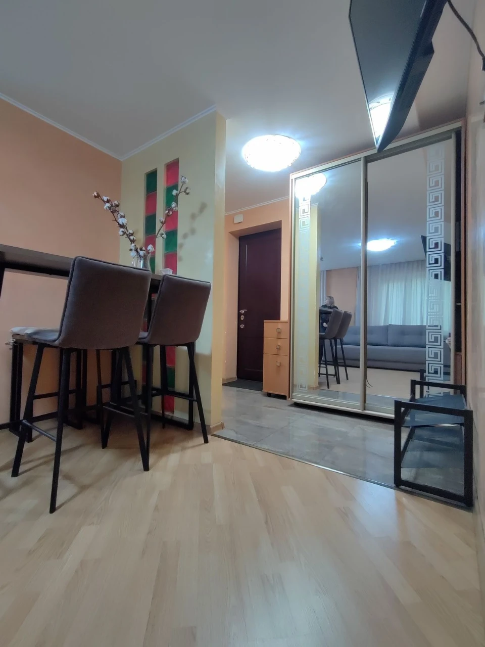 2-bedroom apartment on Hetmanska Street | 50 sq m | renovated | furniture + appliances |