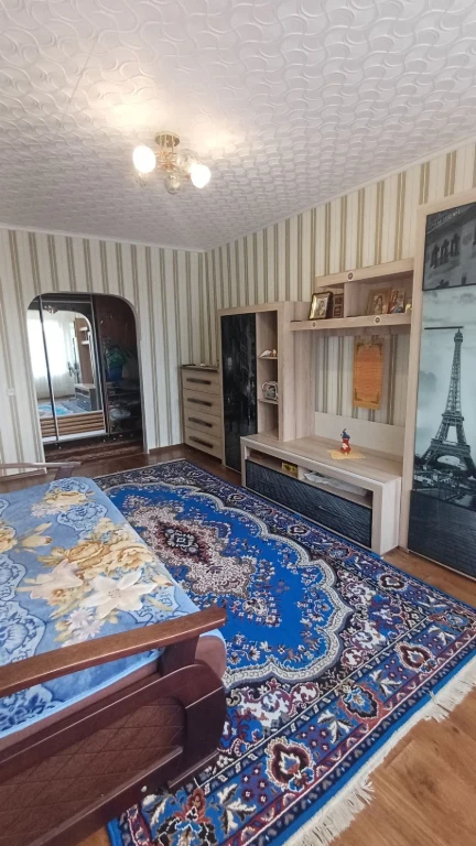 3-bedroom apartment on Mykolaiv Street. CM district