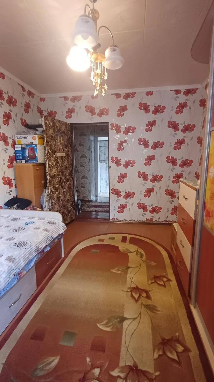 3-bedroom apartment on Mykolaiv Street. CM district