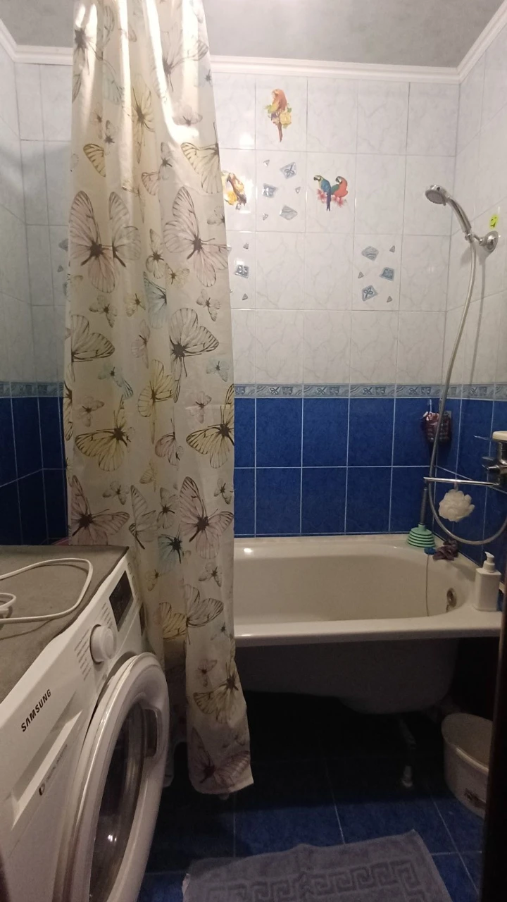 3-bedroom apartment on Mykolaiv Street. CM district