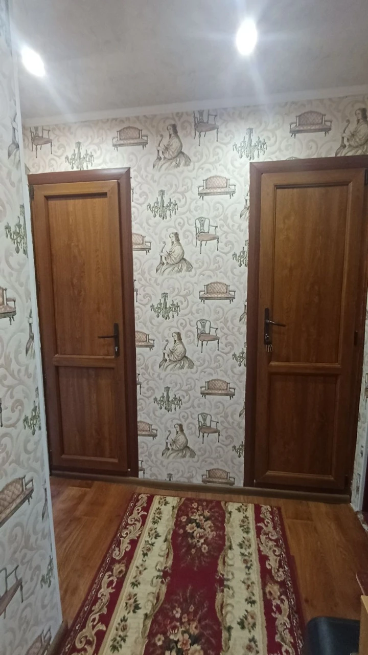 3-bedroom apartment on Mykolaiv Street. CM district