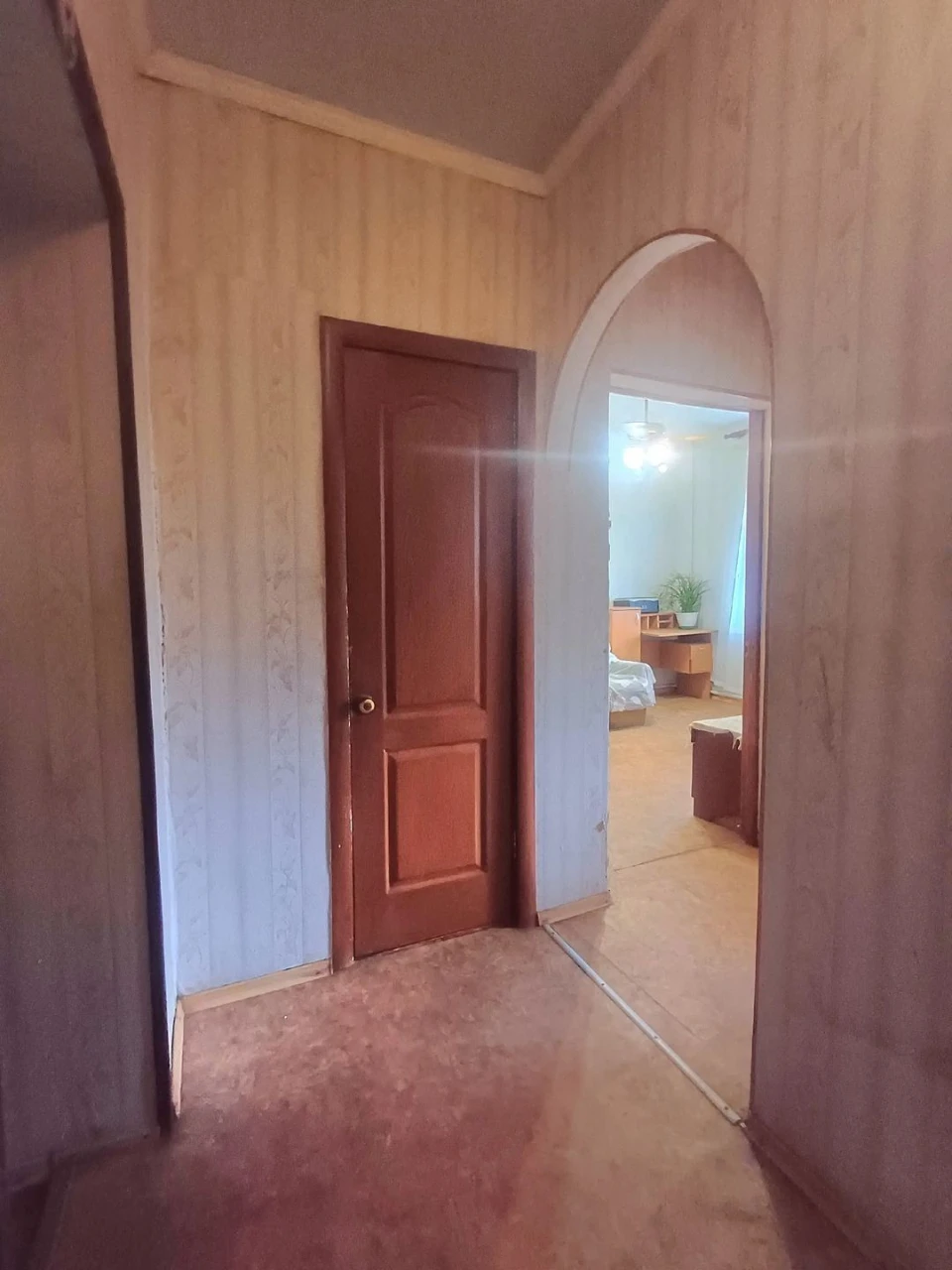 Spacious 2-room apartment + "country house" near the house + outbuilding