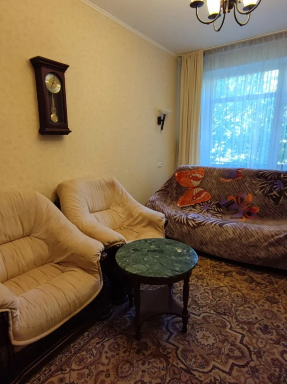 Продам3х. ком. квартиру"Соцгород"ул.Галатоаа 2,"сталинка"СЕР