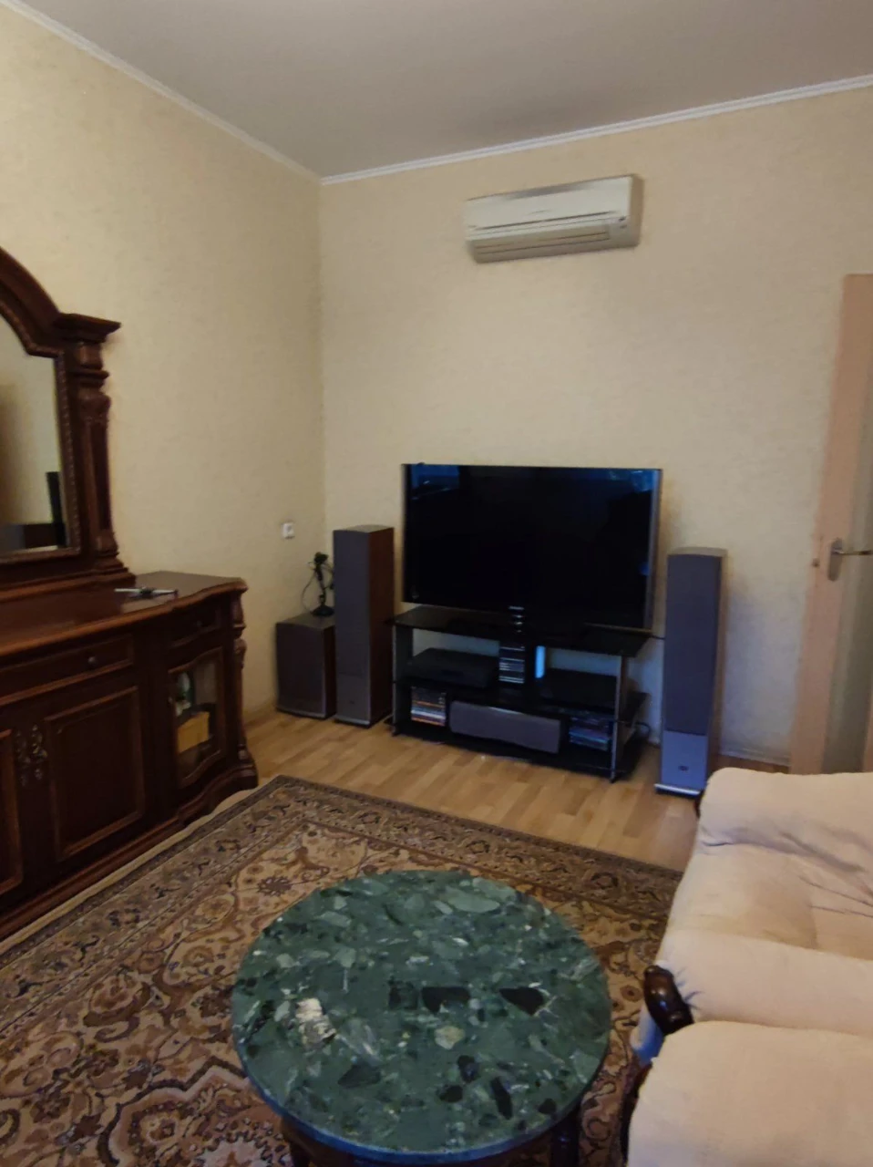 Продам3х. ком. квартиру"Соцгород"ул.Галатоаа 2,"сталинка"СЕР
