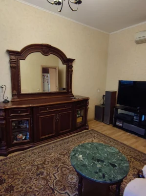Продам3х. ком. квартиру"Соцгород"ул.Галатоаа 2,"сталинка"СЕР