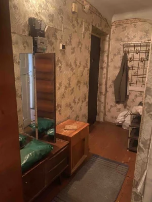 Однокімнатна на пр. Центральний 19.