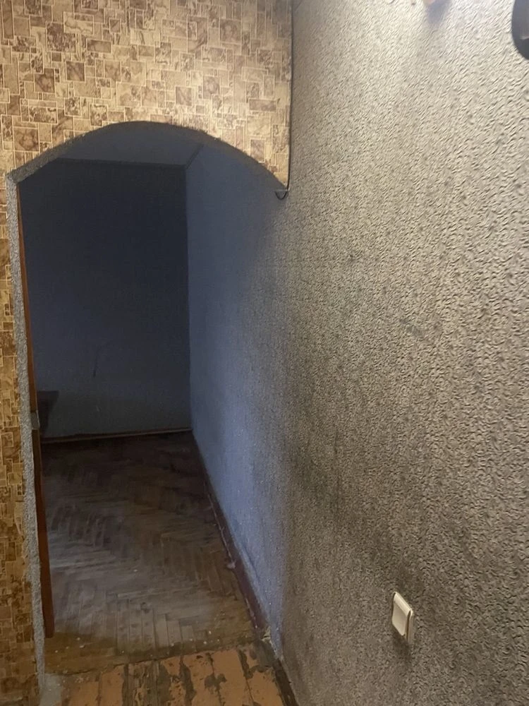 Продаю 1-комнатную квартиру в Саксаганском районе, под ремонт