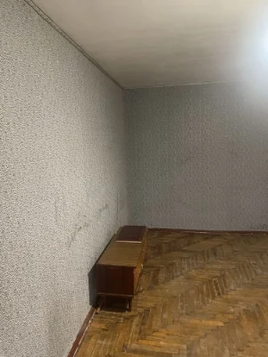 Продаю 1-комнатную квартиру в Саксаганском районе, под ремонт