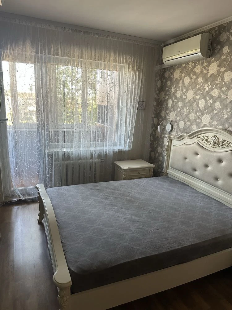 Продаж 3-кімнатній квартири в Центральному міському районі
