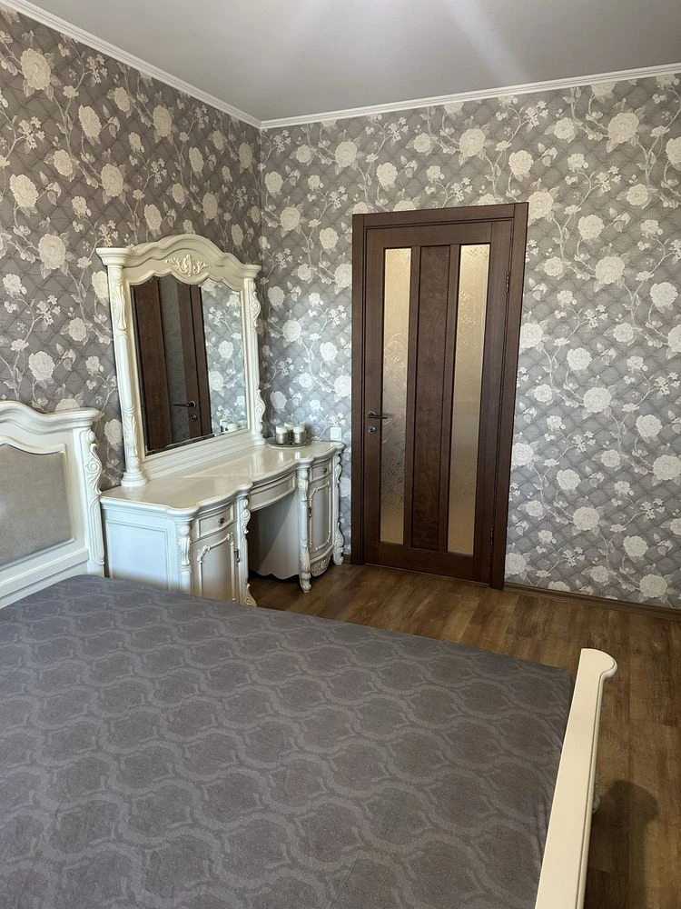 Продаж 3-кімнатній квартири в Центральному міському районі