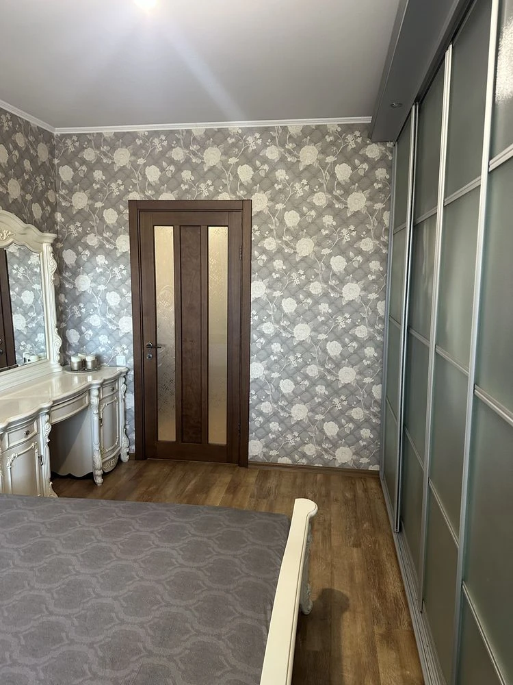 Продаж 3-кімнатній квартири в Центральному міському районі