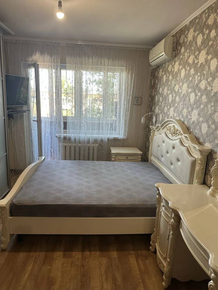 Продаж 3-кімнатній квартири в Центральному міському районі