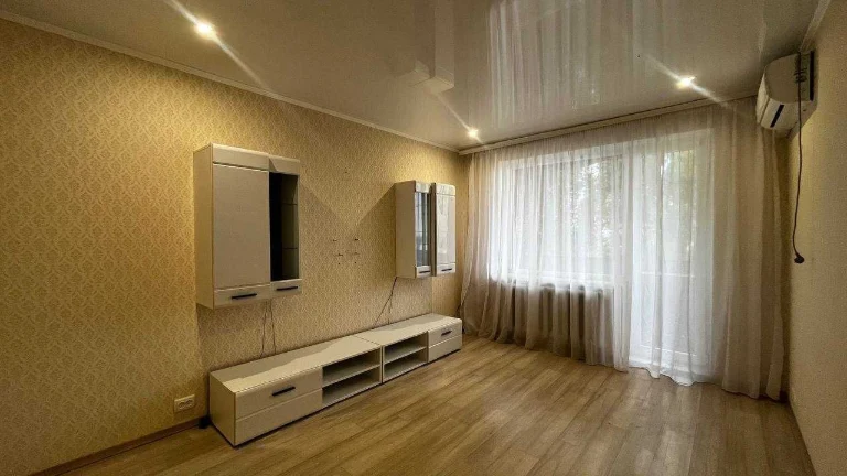 3-room apartment for sale on Mira/First City