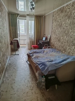 For Sale: 3-bedroom apartment on Cosmonauts Street