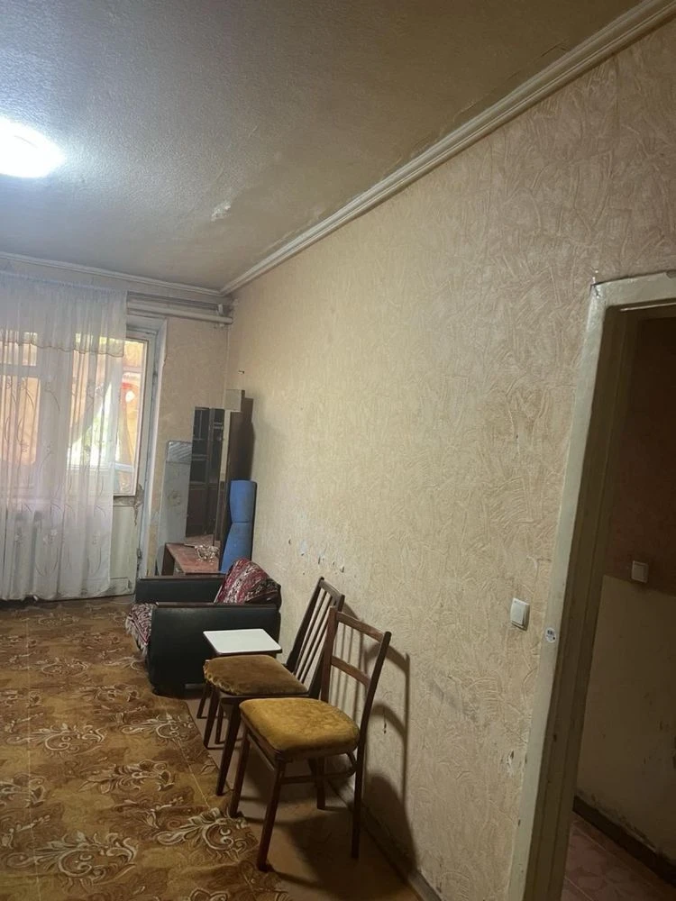 Продаю двухкомнатную квартиру на 17 квартале!