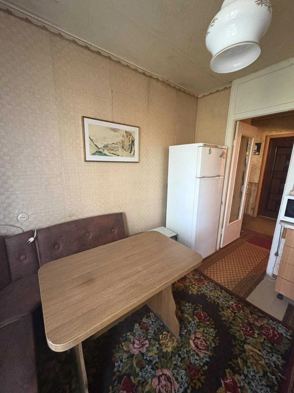 Продається 4-кімнатна квартира в центрі, біля пр. Миру — Дзержинський