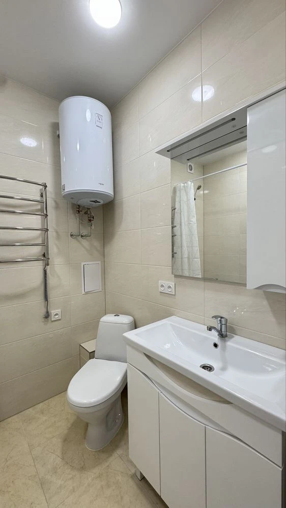 Продам 2х.ком.квартиру СТАЛИНКА,Ватутина,Универмаг,Свитанок