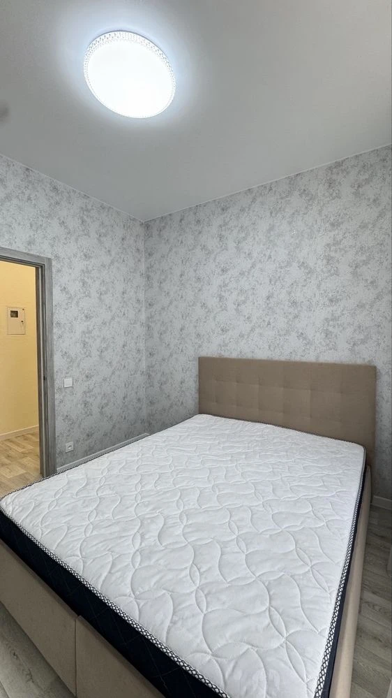 Продам 2х.ком.квартиру СТАЛИНКА,Ватутина,Универмаг,Свитанок