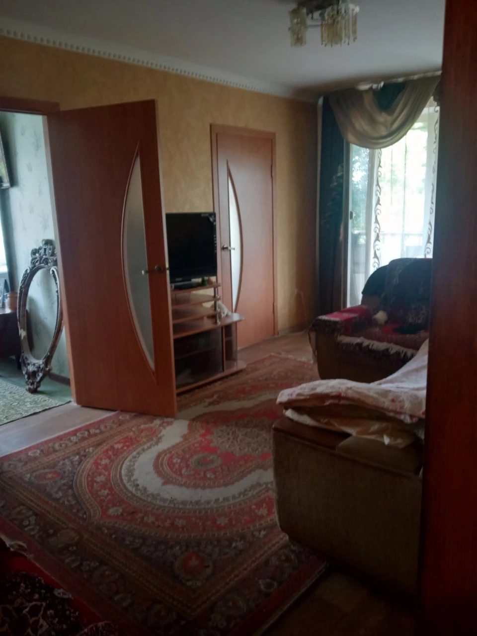 For Sale: Excellent 4-Bedroom Apartment in Damansky Street
