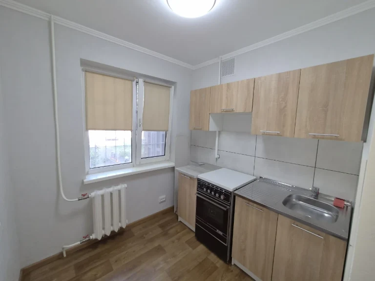 Sale of a 2-room apartment. Area near the bus station. Renovated.