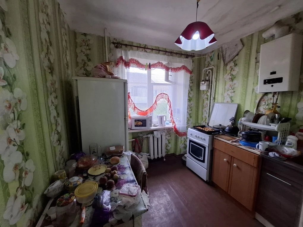 Продається 2-кімнатна квартира в районі Зарічне, 7