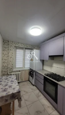 Продаж 3-кімнатної квартири на 4-Зарічному