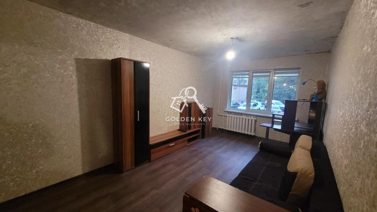 Продаж 3-кімнатної квартири на 4-Зарічному
