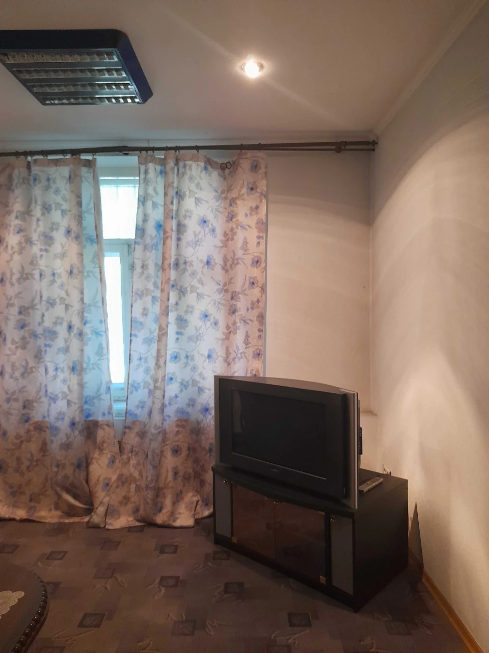 2-bedroom apartment in the 96th district for business and residential use.