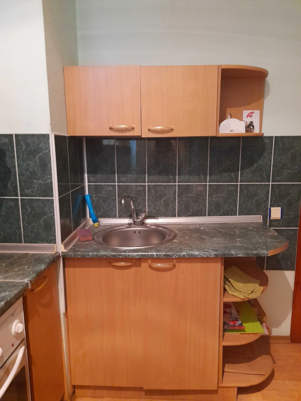 2-bedroom apartment in the 96th district for business and residential use.