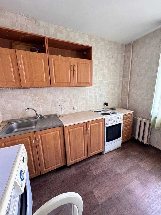 Продам 2 квартиру на Клочко-6 /Янтарная