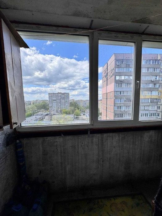 Продам 2 квартиру на Клочко-6 /Янтарная
