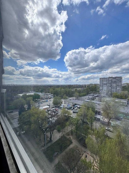 Продам 2 квартиру на Клочко-6 /Янтарная