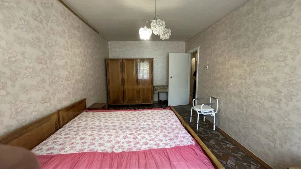 Продаж 3-кімнатної квартири вул. Генерала-Безручка, 22 ( Нед