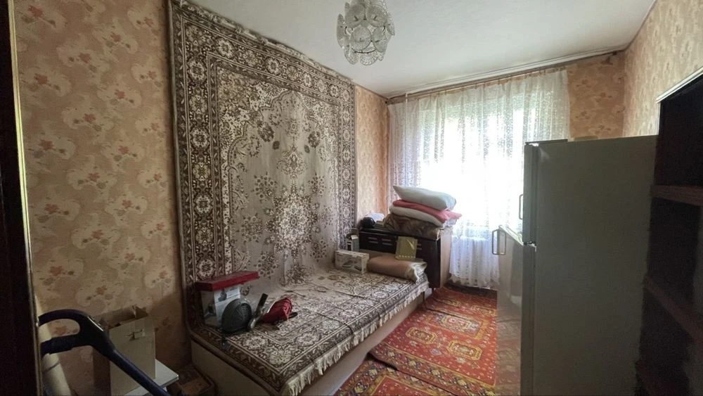 Продаж 3-кімнатної квартири вул. Генерала-Безручка, 22 ( Нед