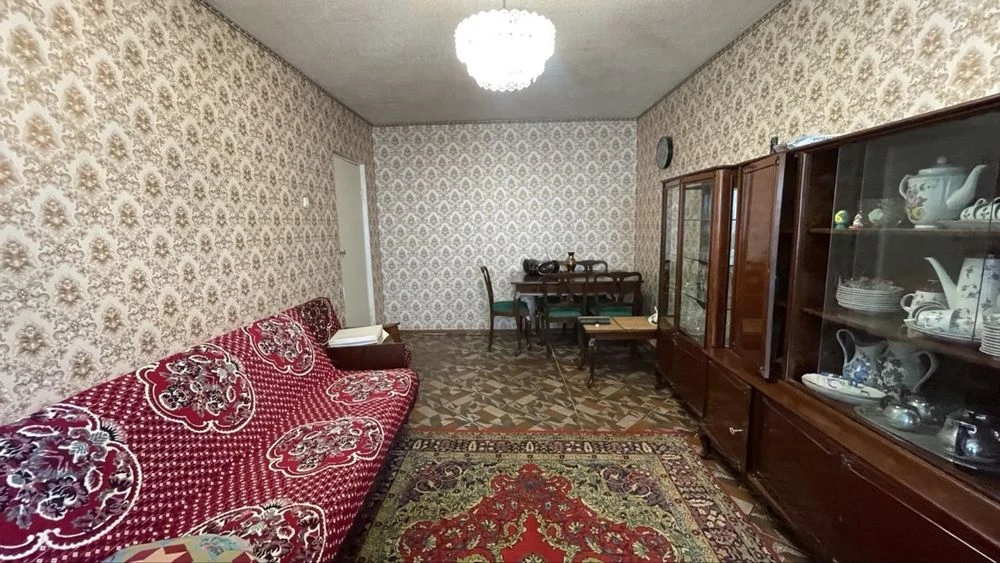 Продаж 3-кімнатної квартири вул. Генерала-Безручка, 22 ( Нед