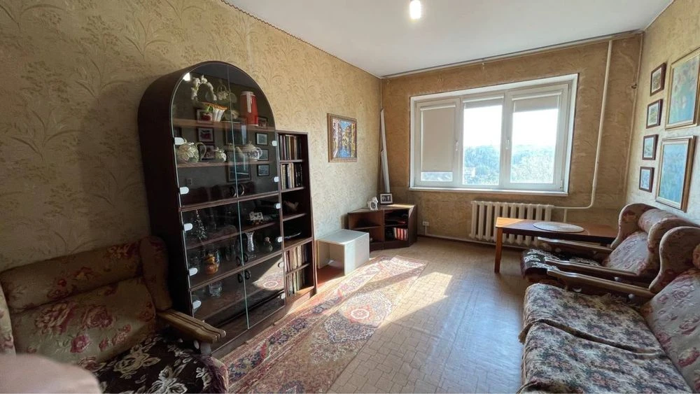 Sale or exchange for a 3-bedroom apartment on Ukrainian Street