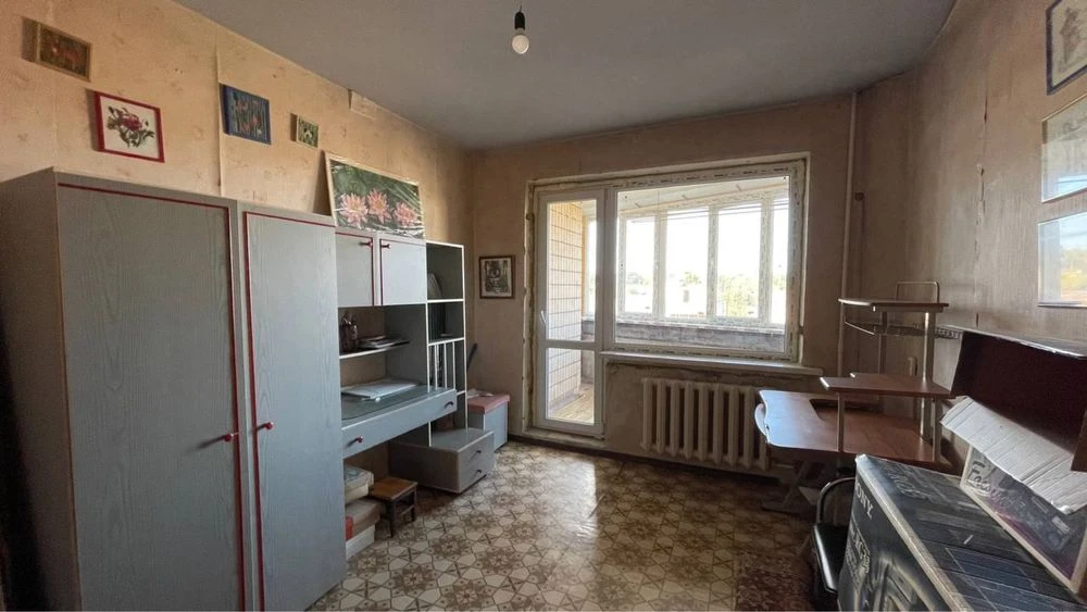 Sale or exchange for a 3-bedroom apartment on Ukrainian Street