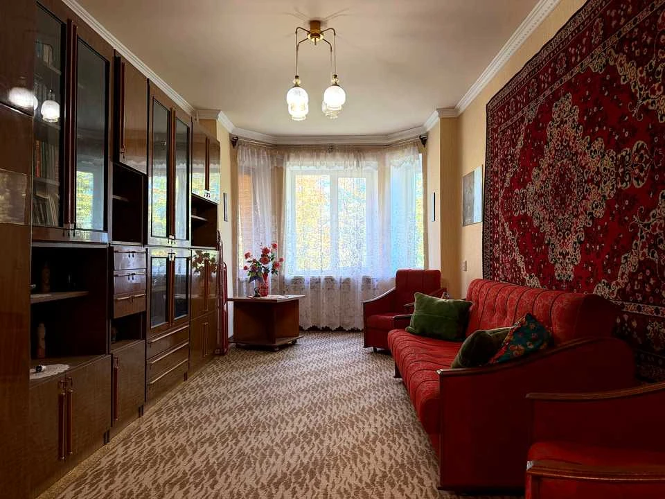Apartment. Kryvyi Rih, Metalyrgiv Prospect