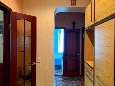 Apartment. Kryvyi Rih, Metalyrgiv Prospect