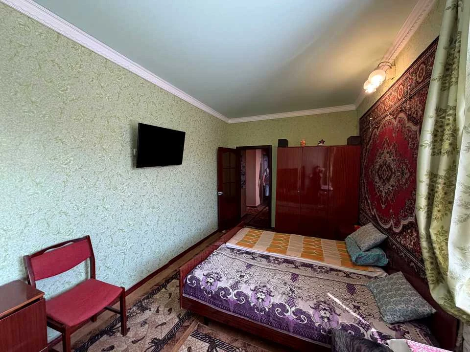 Apartment. Kryvyi Rih, Metalyrgiv Prospect