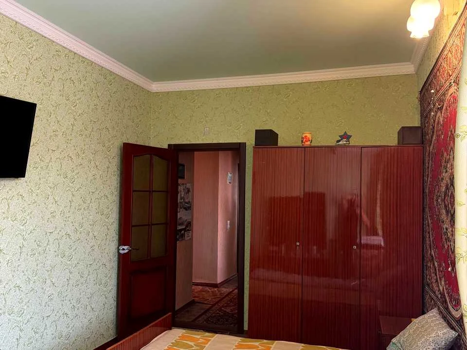 Apartment. Kryvyi Rih, Metalyrgiv Prospect