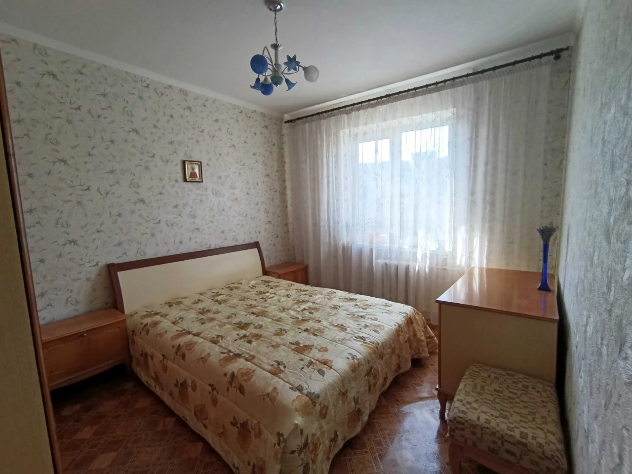 Квартира в 2-х комнатах, бульвар Вечірній, от собственника. Торг.
