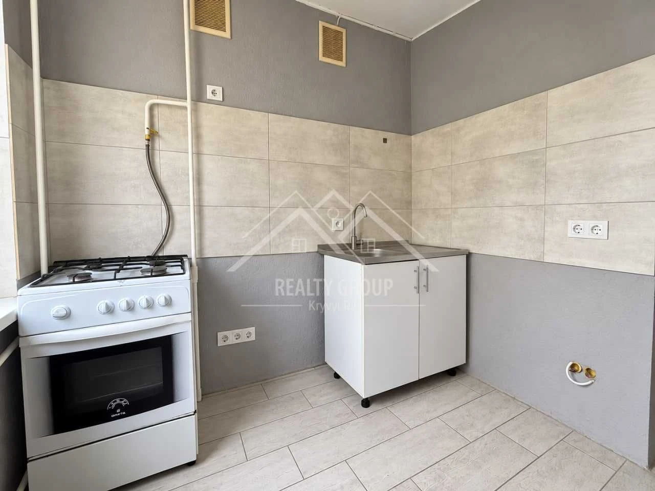 Sale of a 4-room apartment on Kostonavtyv – a good deal worth considering