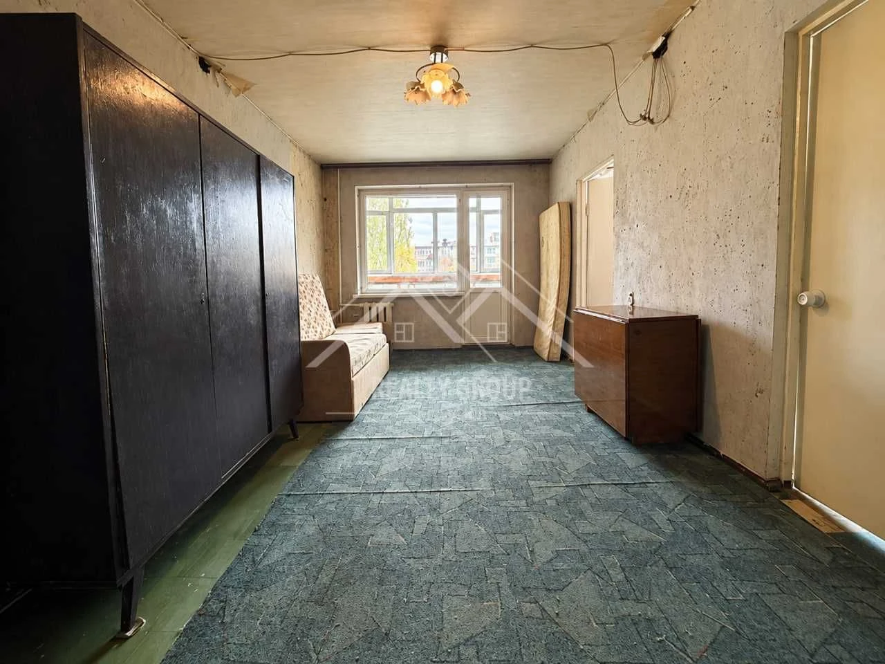 Sale of a 4-room apartment on Kostonavtyv – a good deal worth considering