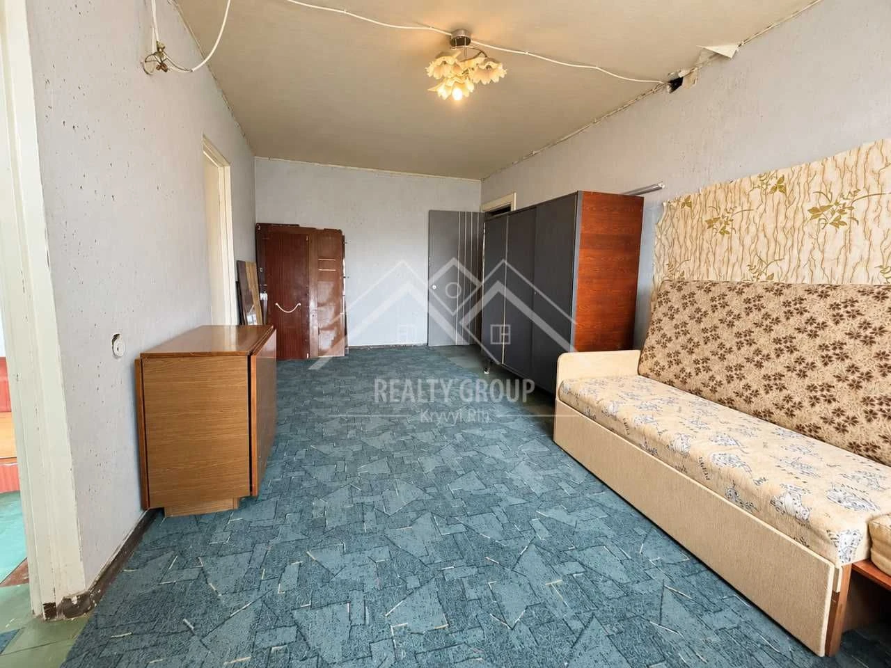 Sale of a 4-room apartment on Kostonavtyv – a good deal worth considering