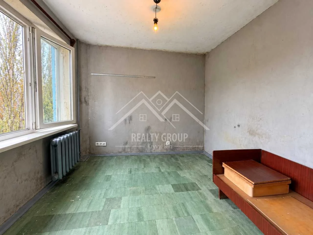 Sale of a 4-room apartment on Kostonavtyv – a good deal worth considering