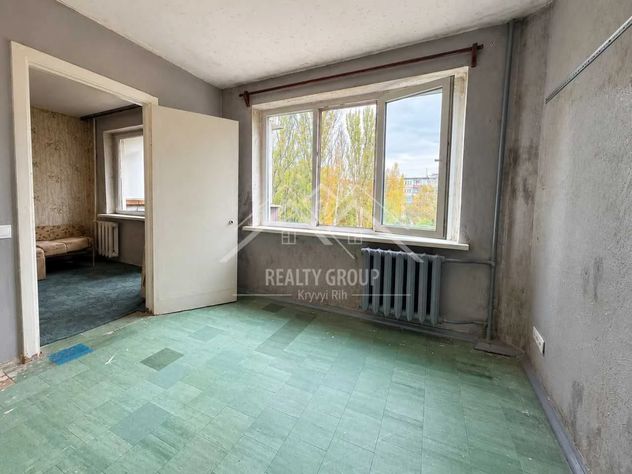 Sale of a 4-room apartment on Kostonavtyv – a good deal worth considering