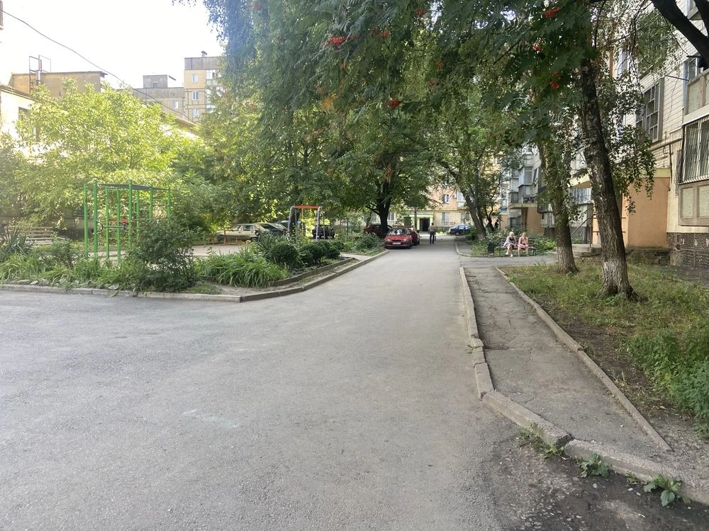 Продается 2-комнатная квартира в 5-м Заречном районе