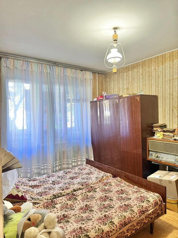 4 room apartment on Fedor Karamanets Street (Vatutina) in Uzhne district